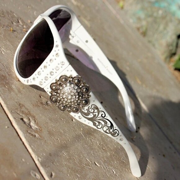 Montana West Concho Sunglasses Rhinestone in White SGS-5802WH NWT main image 13